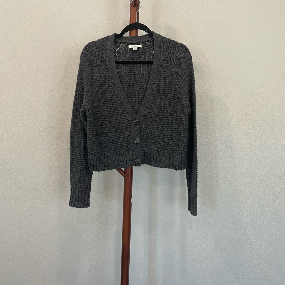 American Eagle Knit Cropped Cardigan. Charcoal, size Small